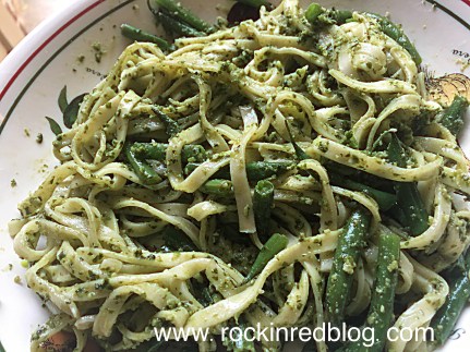 Linguine with pesto Genovese and beans2