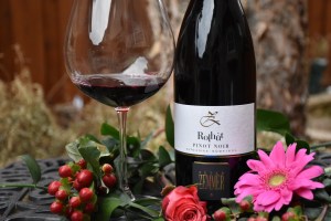peter-zemmer-rolhut-pinot-noir-italian-wine